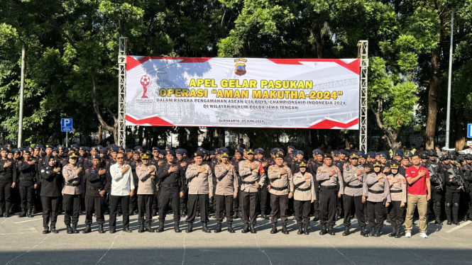Polda Jateng gelar apel pasukan pengamanan Piala AFF U-16 di Stadion Manahan, Solo, Kami, 20 Juni 2024.