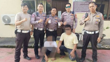 Dua pemuda di Sulsel diamankan usai terciduk bawa sabu untuk diselundupkan ke Lapas Palopo. (Foto: Humas Polres Wajo).