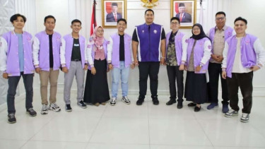 Menpora Dito Aritotedjo bersama FYP Media & Agency