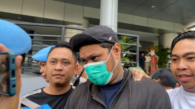 Musisi Virgoun ditangkap terkait kasus narkoba