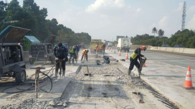 Ilustrasi Perbaikan jalan Tol