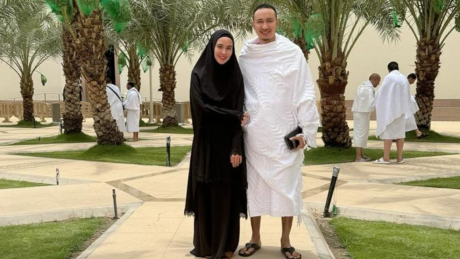 Kartika Putri dan Suaminya, Habib Usman