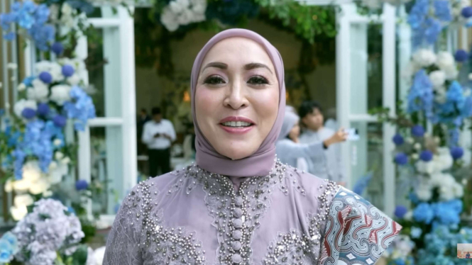 Angelina Sondakh Hadiri Lamaran Aaliyah Massaid dan Thariq Halilintar