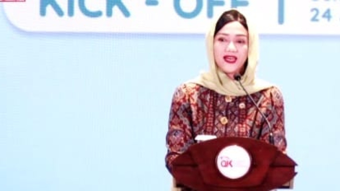 Kepala Eksekutif Pengawasan Perilaku Usaha Jasa Keuangan, Edukasi, dan Perlindungan Konsumen OJK, Friderica Widyasari Dewi, di acara Kick Off Indonesia Sharia Olympiade (ISFO) 2024, Senin, 24 Juni 2024