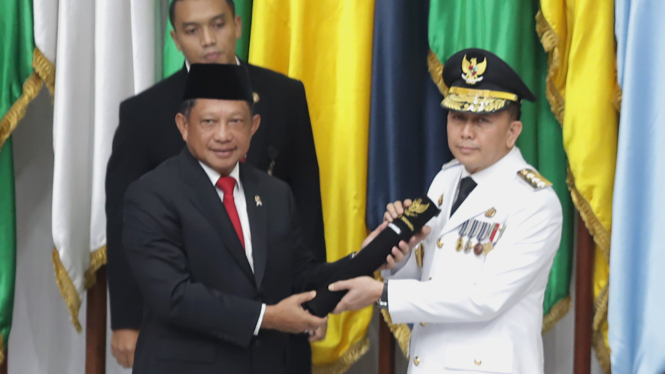 Mendagri RI, Tito Karnavian melantik Agus Fatoni sebagai Pj Gubernur Sumut, di Sasana Bakti Praja Kemendagri, Jakarta.(Dok Pemprov Sumut)
