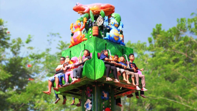 Liburan di Jungleland