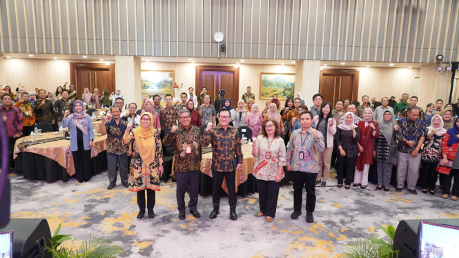 Peresmian aplikasi Sistem Informasi Perizinan dan Registrasi Terintegrasi atau SPRINT (dok: OJK)