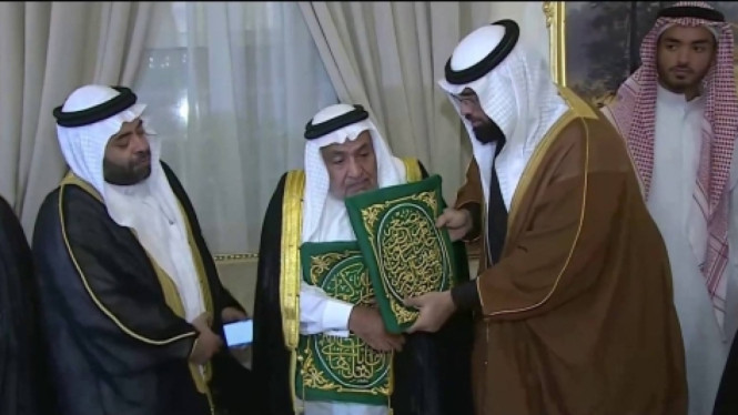 Upacara adat penyerahan kunci Ka'bah Suci kepada penjaga ke-78 Abdul Wahhab bin Zain Al Abidin Al-Shaibi digelar di Makkah (Doc: Saudi Gazette)