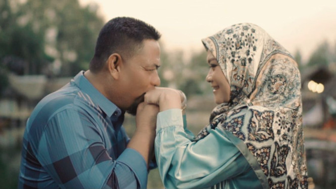 Supri FX dan Istrinya