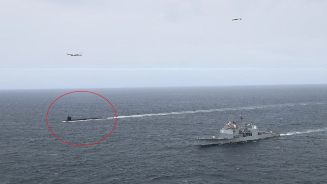 VIVA Militer: Kapal selam nuklir USS Tennessee militer Amerika Serikat