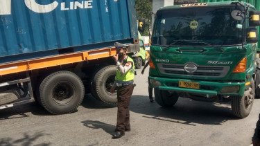 Peti kemas lepas dari kontainer