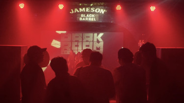 Event musik Dark Room: Making Circles.