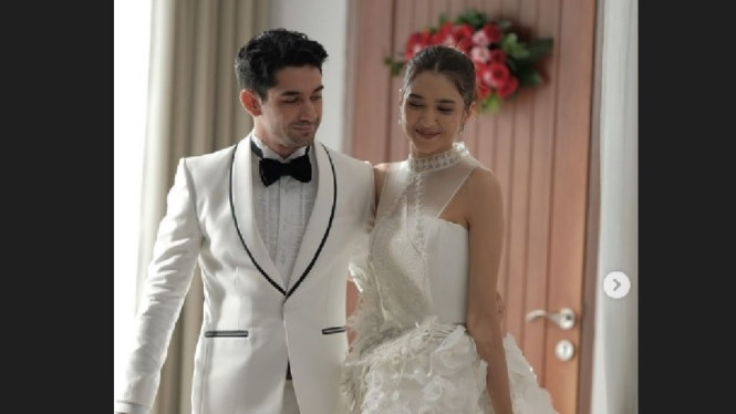 Reza Rahadian dan Mikha Tambayong
