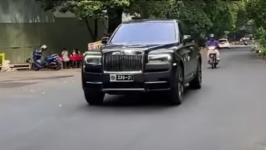 Rolls-Royce Cullinan Pelat Nomor DPR