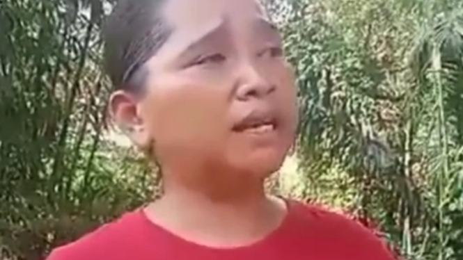 Warga menyaksikan pelaku mutilasi memotong korban di Garut