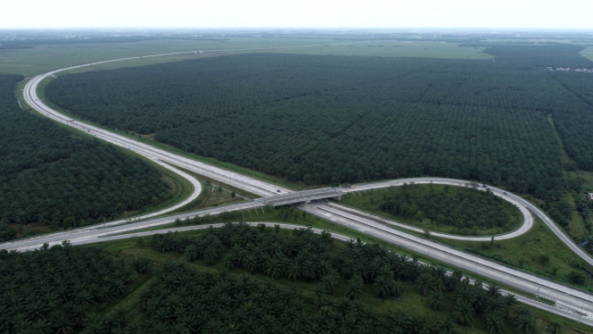 Pengerjaan konstruksi ruas tol Tanjung Pura - Pangkalan Brandan (dok HKI)