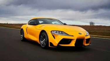 Mobil Toyota Supra 4 Silinder