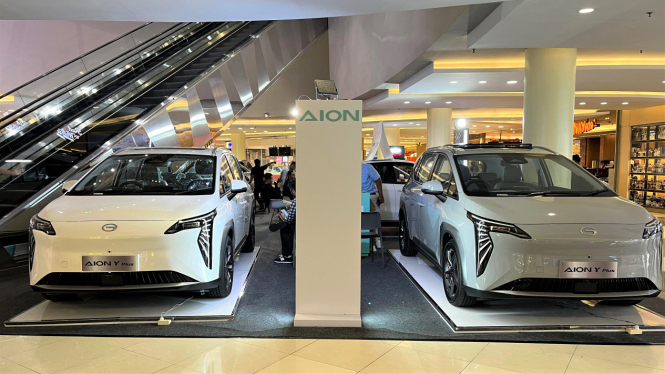 Aion Y Plus di mall exhibition