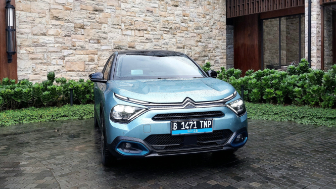 Citroen E-C4