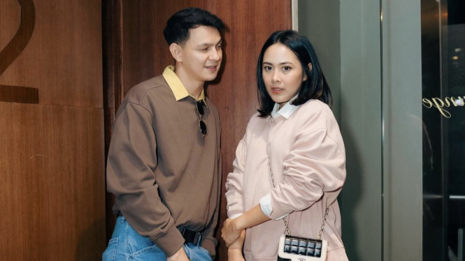 Marcell Darwin dan Nabila Faisal.