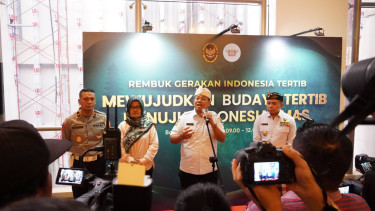 Pj.Gubernur Bali SM Mahendra Jaya dan staf ahli Menko Polhukam Bidang Ideologi dan Konstitusi, Irjen. Pol. Andry Wibowo dalam acara Rembuk Gerakan Indonesia Tertib di Kuta.