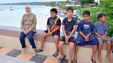 Ibu Negara Iriana Jokowi di Bulukumba Sulawesi Selatan