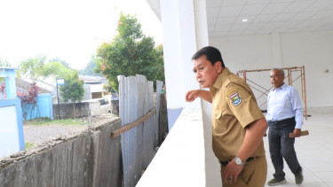 Sekretaris Daerah Kabupaten Tangerang Maesyal Rasyid cek pembangunan SMP Kopri
