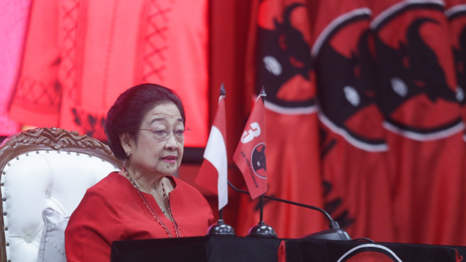 Ketum PDIP Megawati Soekarnoputri Pimpin Pelantikan di Sekolah Partai
