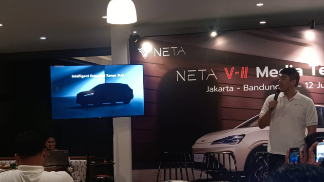 Mobil Hybrid Neta Meluncur di GIIAS 2024