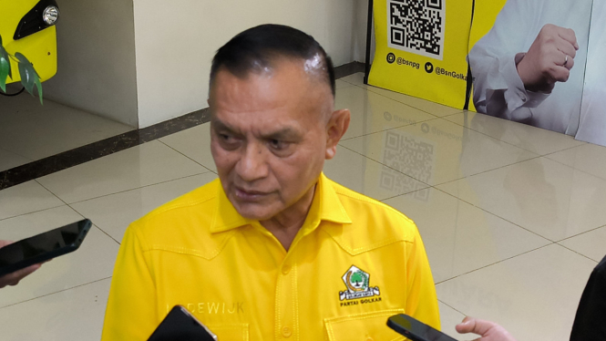 Sekjen Partai Golkar, Lodewijk F Paulus di Kantor DPP Partai Golkar, Jakarta Barat