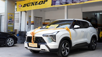 Pria Ini Dapat Kejutan Usai Beli Ban Mobil