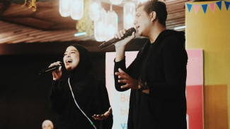 Tantri Kotak Jatuh dari Panggung, Ini Reaksi Sang Suami