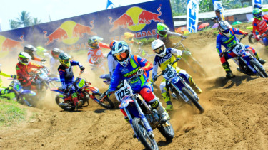 Kratingdaeng Supercrosser 2024 Dirtwar Energy