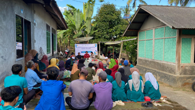 Kuliah Kerja Nyata Mahasiswa Universitas Gunung Rinjani di Lombok Timur
