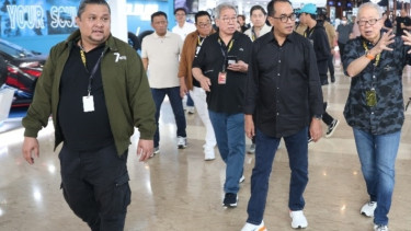 Menhub Budi Karya Sumadi di GIIAS 2024