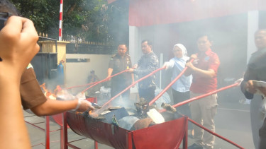Pemusnahan barang bukti di Kejari Tangerang