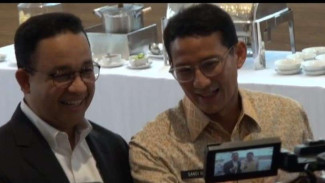 Anies Baswedan dan Sandiaga Uno Umbar Moment Keakraban Lagi