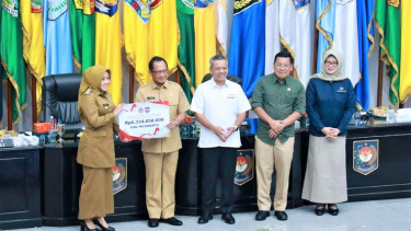 Symbolic handover of fiscal incentives for local governments