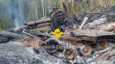 VIVA Militer: Bangkai kendaraan lapis baja militer Rusia