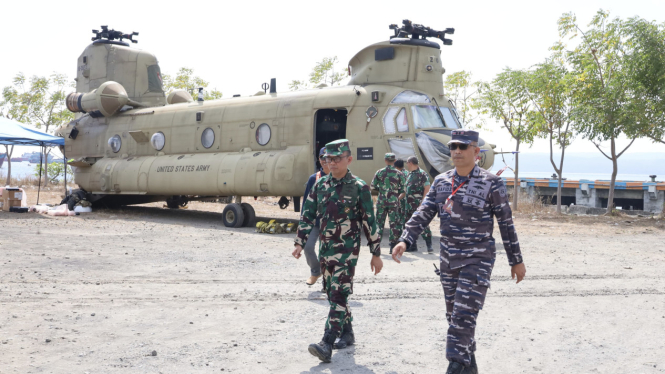 VIVA Militer: Danlanal Banyuwangi kawal proses debarkasi alutsista militer AS