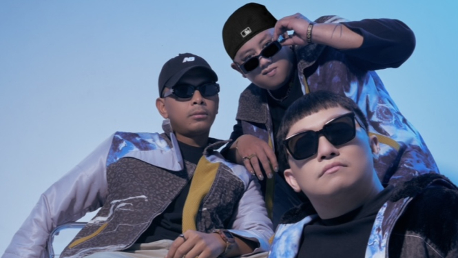 Steve Chris, Keebo, dan Ganez Brown 