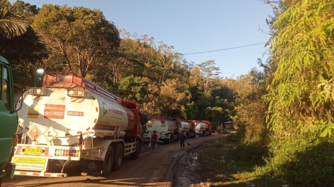 Truk BBM pertamina