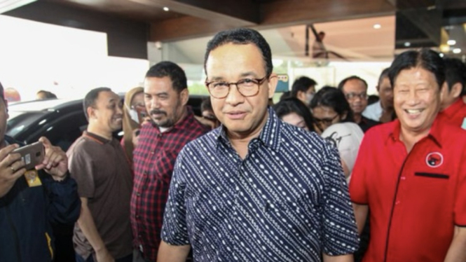 Bakal calon gubernur DKI Jakarta, Anies Baswedan, mengungkapkan bahwa kunjungannya ke kantor DPD PDI-P Jakarta bertujuan untuk membahas berbagai hal terkait Pilkada Jakarta 2024. 