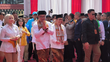 Bakal cagub-cawagub Ridwan Kamil dan Suswono tiba di Kantor KPU DKI Jakarta, Rabu, 28 Agustus 2024