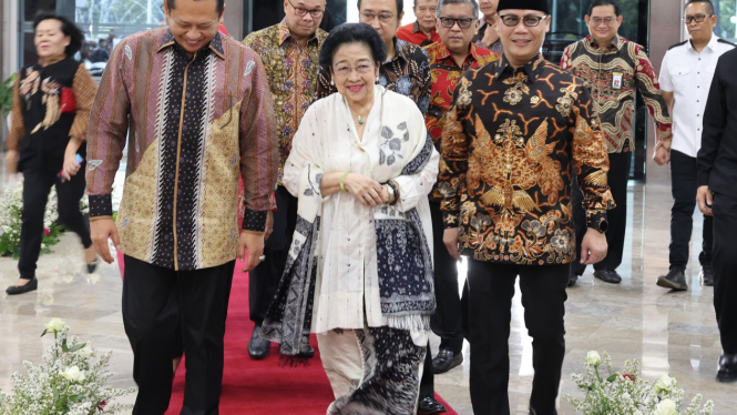 Presiden RI ke-5 sekaligus Ketua Umum PDIP, Megawati Soekarnoputri menghadiri acara silaturahmi kebangsaan MPR RI di Kompleks Parlemen, Senayan, Jakarta Pusat, Senin, 9 September 2024 (sumber: Tim Media PDIP)