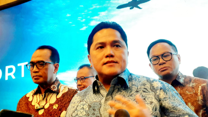 [dok. Menteri BUMN, Erick Thohir, dalam acara peresmian merger Angkasa Pura Indonesia di kantor InJourney, Gedung Sarinah, Thamrin, Jakarta Pusat, Senin, 9 September 2024]