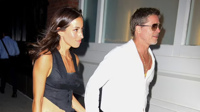 Brad Pitt dan Ines de Ramon