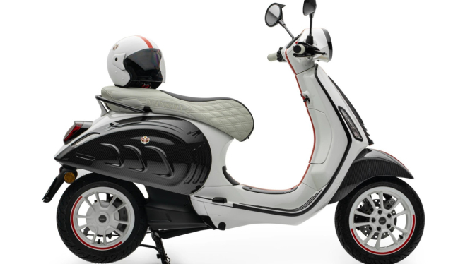 Vespa Elettrica Monaco Edition