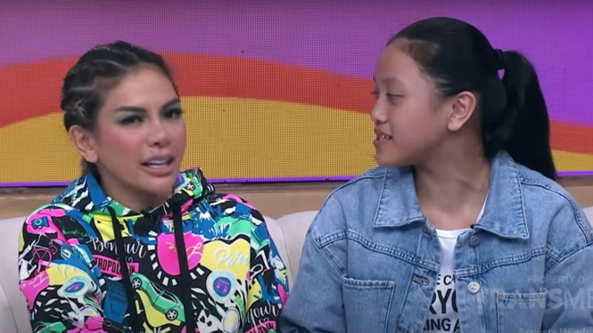 Nikita Mirzani dan Lolly