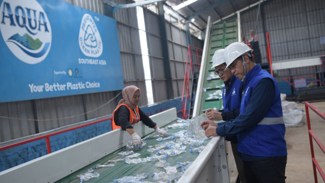 Kolaborasi AQUA Hadirkan Fasilitas Daur Ulang Modern Pertama di Kalimantan